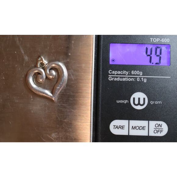 Retired James Avery Sterling Silver Scroll Heart Charm 4.9G / 0.9in - Picture 5 of 5